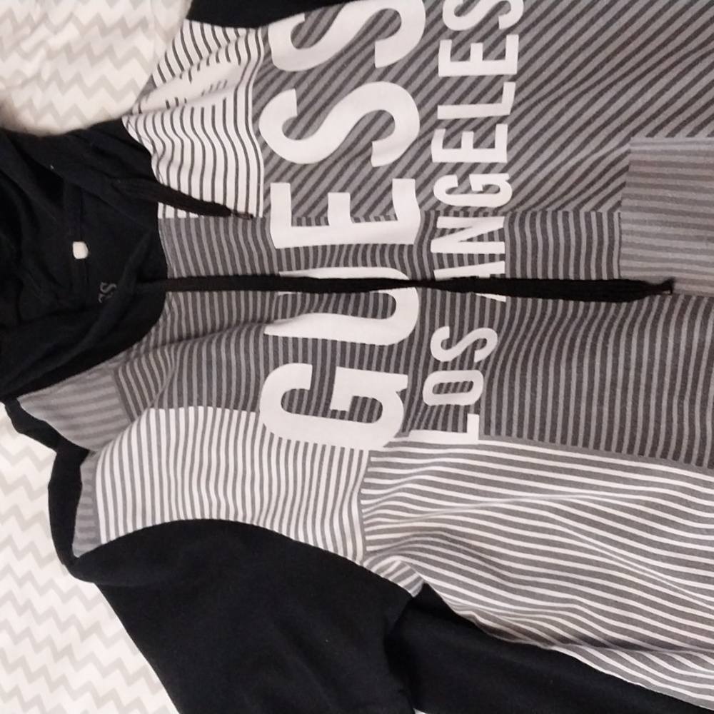 Shory Sleeved Hoodie